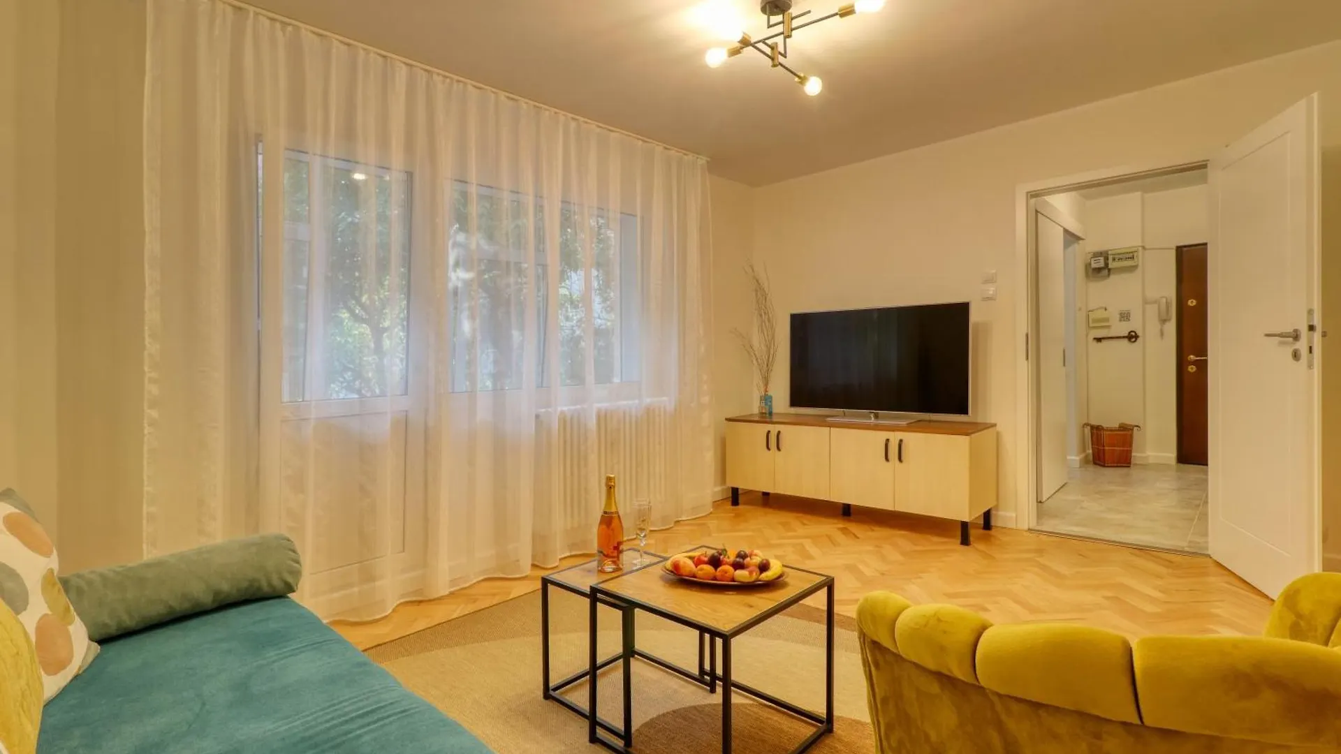 Quito Apartment - Stylish & Quiet Bucharest