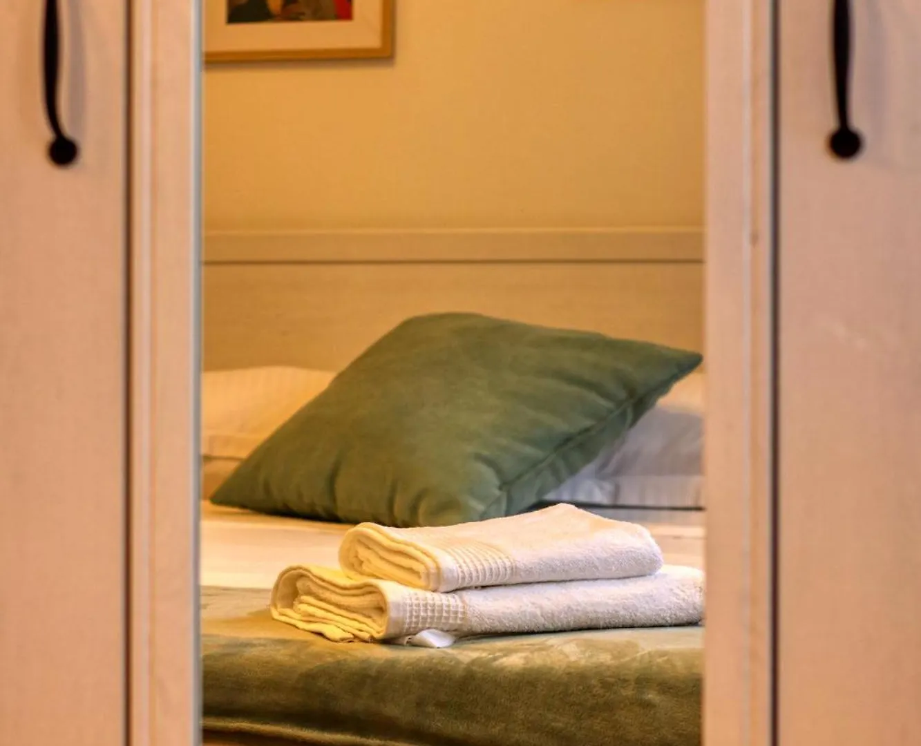 Quito Apartment - Stylish & Quiet Bucharest