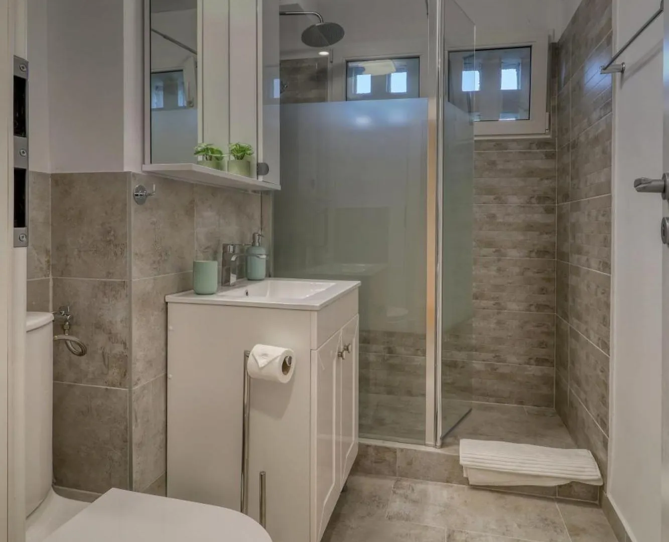 Quito Apartment - Stylish & Quiet Bucharest