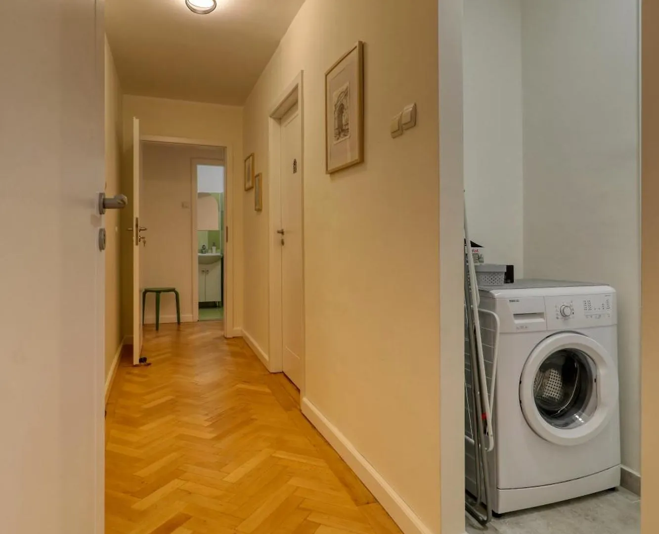 Quito Apartment - Stylish & Quiet Bucharest Romania
